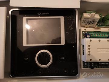 Videocitofono Comelit Planux bifamiliare Kit 8496b