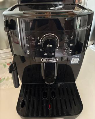 Macchina caffè De Longhi magnifica S