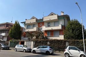 MONOLOCALE A MONZA