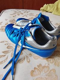 scarpe da calcio nuovo 