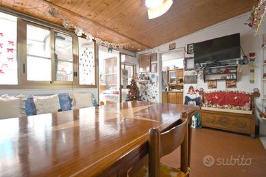 Indipendente su unico livello con cortile privato