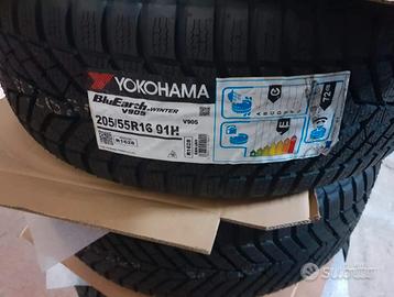 Cerchi da 16" con gomme Yokohama nuove
