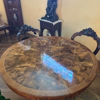 Tavolo rotondo periodo  storico 1800in radica