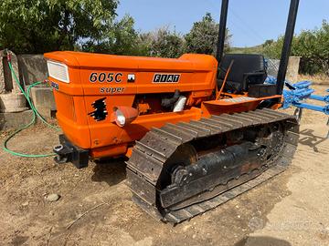 Trattore cingolato fiat 605 c super montagna