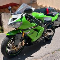KAWASAKI NINJA ZX10R del 2004 con 20.000 km