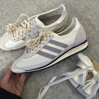 Adidas Sneakers basse + lacci per capelli