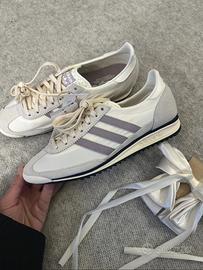 Adidas Sneakers basse + lacci per capelli