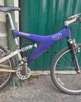Trek Y11