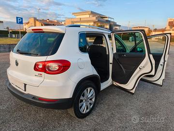 Volkswagen Tiguan 1,4G.P.L. 4X4 ( TAGLIANDATO )