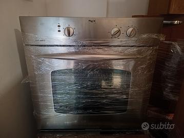 Forno + Frigorifero Rex + piano cottura + lavandin