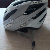 Casco bici e completo donna bici