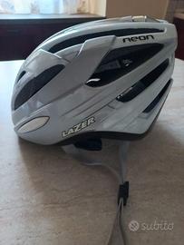 Casco bici e completo donna bici