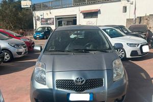 Toyota Yaris 1.3 5 porte Navi