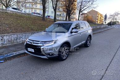 MITSUBISHI Outlander 2.2 DI-D 2WD Instyle