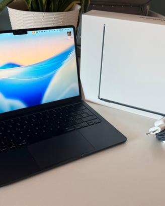 MacBook Air 13" M3 2024 16GB 256GB Mezzanotte