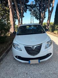Lancia Ypsilon 0.9 TwinAir 80 CV Ecochic Metano
