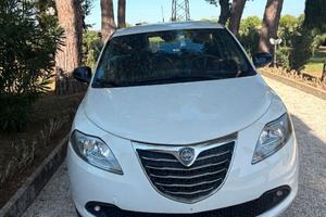 Lancia Ypsilon 0.9 TwinAir 80 CV Ecochic Metano