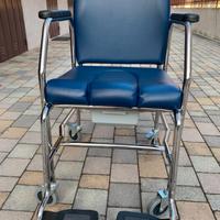 SEDIA RIGIDA DA COMODO CON RUOTE CON WC