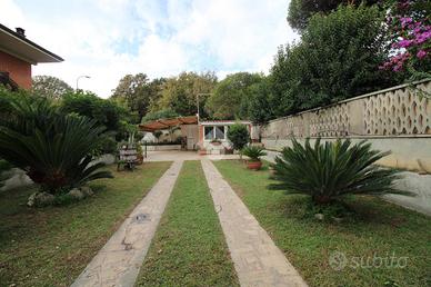 PORZIONE DI QUADRIFAMILIARE A POMEZIA