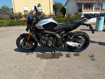 Yamaha MT-09 SP MY2024 – Full Optional – Garanzia