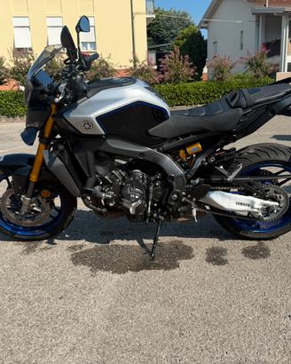 Yamaha MT-09 SP MY2024 – Full Optional – Garanzia