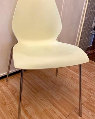 Splendida sedia Kartell Magistretti color panna