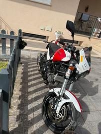 Moto 700 ducati Monster A f fare immediato