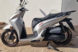 HONDA SH 350 