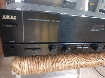 amplificatore Akai 