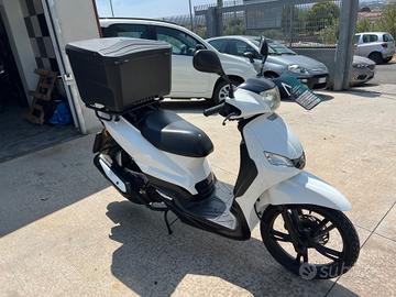 Peugeot Tweet 125