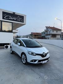Renault Scenic Scénic dCi 8V 110 CV EDC Energy Bus
