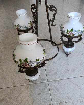 Lampadario in vetro opalino 