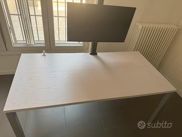 Monitor Samsung M5 32” + Scrivania 160x80