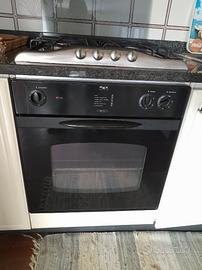 Forno a incasso Rex nero.