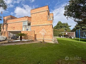 PORZIONE DI BIFAMILIARE A MOGLIANO VENETO