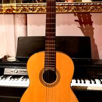 Chitarra  ECÓ sempre in custodia nuova