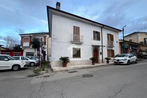 CASA SEMINDIPENDENTE A SAN GIORGIO A LIRI