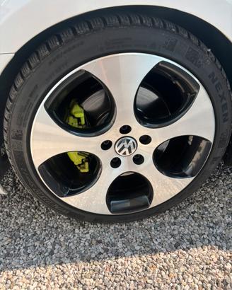 Cerchi e gomme invernali