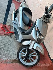 Piaggio beverly 200