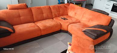 DIVANO ANGOLARE