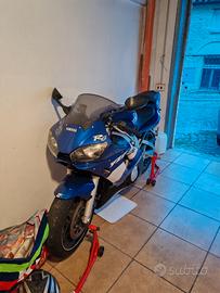 Yamaha YZF R6 - 2002