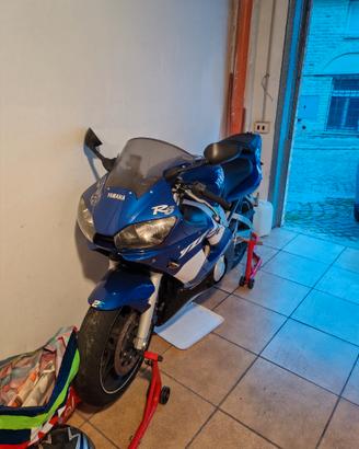 Yamaha YZF R6 - 2002