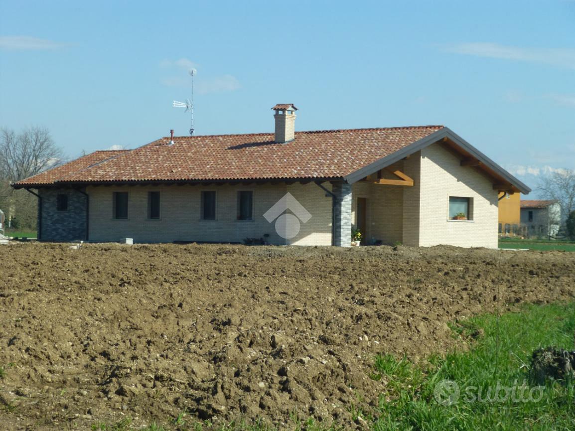 TER. RESIDENZIALE A UDINE - Vista 3
