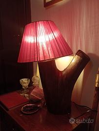 Lampada in legno fatta a mano
