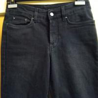 Jeans nero. Nuovo