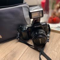 Macchina fotografica reflex Nikon f-801 af