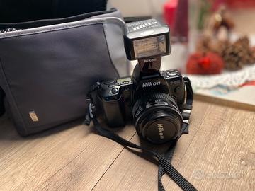 Macchina fotografica reflex Nikon f-801 af