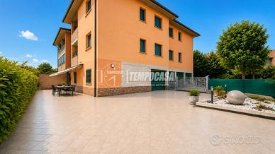Maisonette su Due Livelli a Bagno (RE) con Gardino