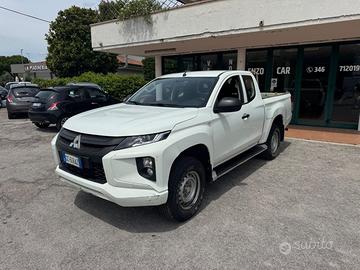 Mitsubishi L200 2.3 D Club Cab 4x4 Easy Select Inv
