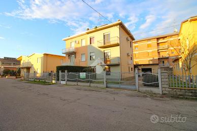 PORZIONE DI BIFAMILIARE A FABBRICO